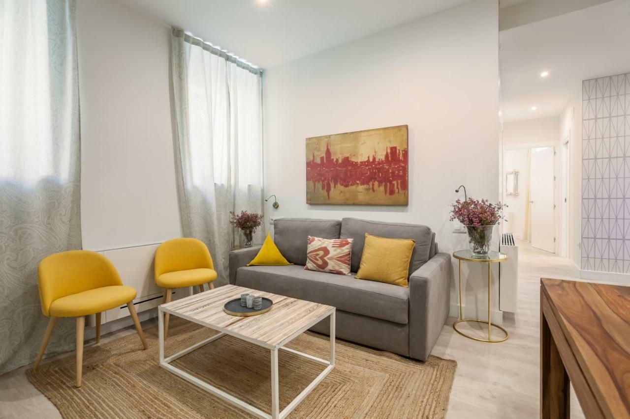 Apartamentos Rg Suites Jardines De Murillo Sevilla Exteriér fotografie